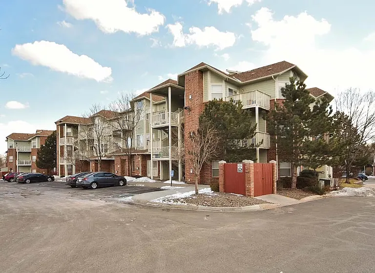 2430 W 82nd Pl #2B — Photo 3