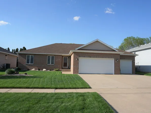 207 Frontier St, Sergeant Bluff, IA 51054