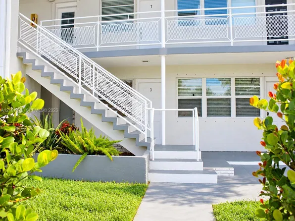2195 Bay Dr APT 3, Miami Beach, FL 33141
