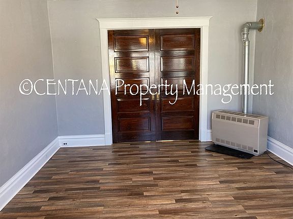 2nd image of 942-944 W Woolman St #944-1/2