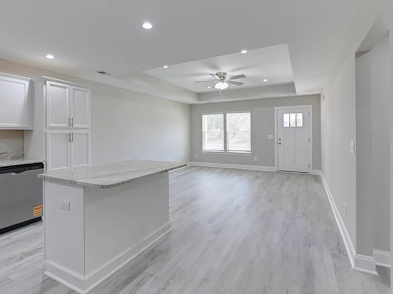 913 N Lemacks St — Photo 16