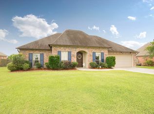 271 Grand Lake Dr, Arnaudville, LA 70512