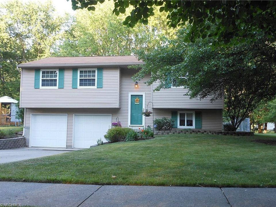 1st image of 412 Hiwood Ave