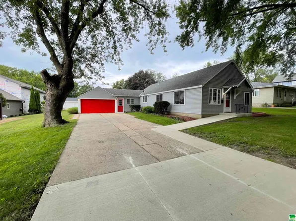 410 Lake St, Alta, IA 51002