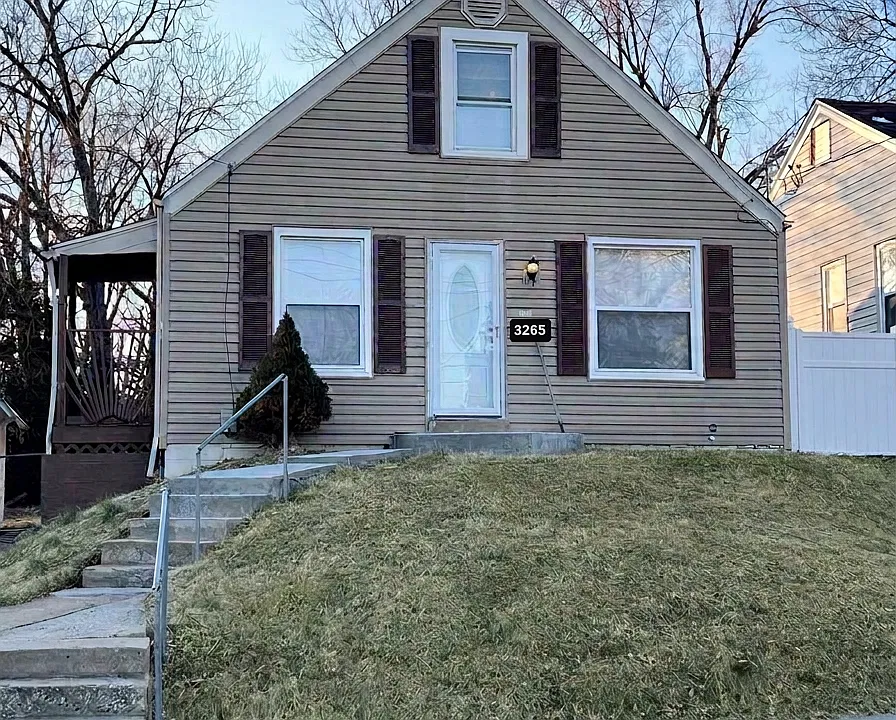 3265 Rex Ave