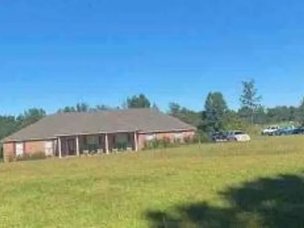 4532 Sandfort Rd, Seale, AL 36875