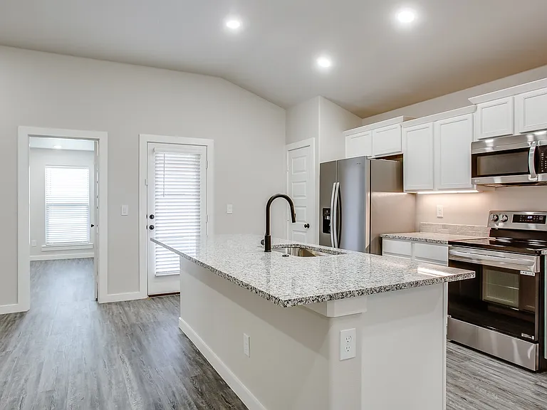 10518 Abbeville Ave — Photo 5