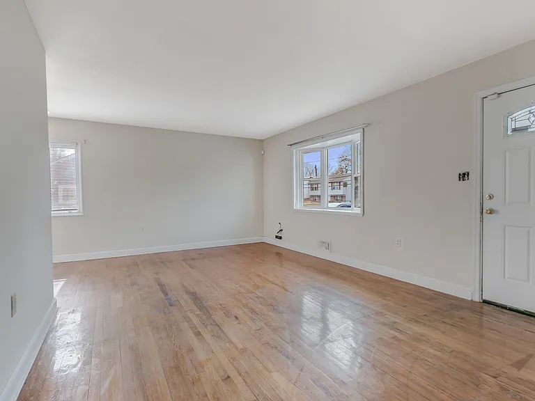 4905 Whitfield Chapel Rd — Photo 12
