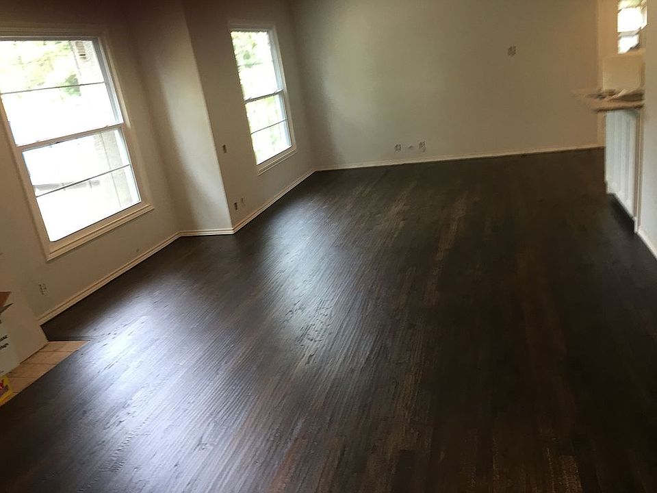 1st image of 2102 Crestwood Pl