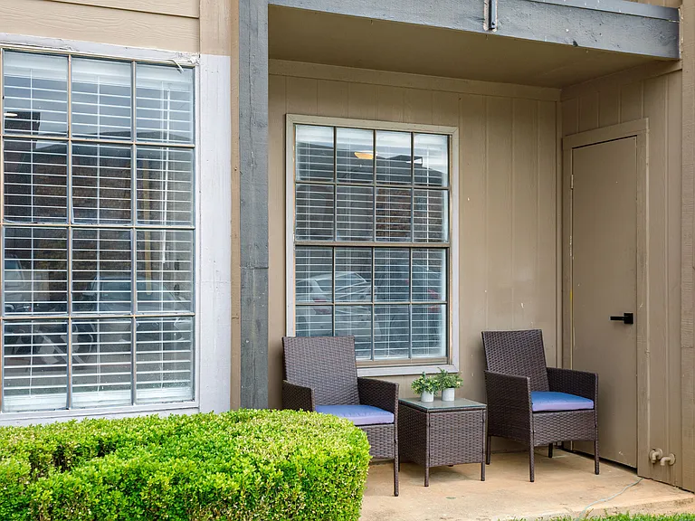 The Savoy Apartments — Photo 11
