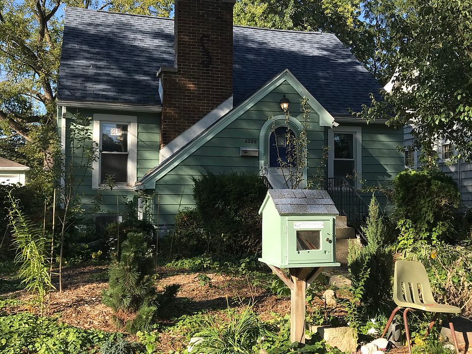 1st image of 3226 Milwaukee St