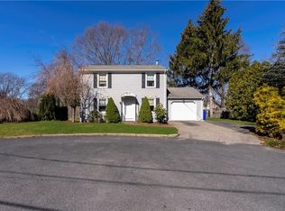 43 Crystal Pl, Pawtucket, RI 02861