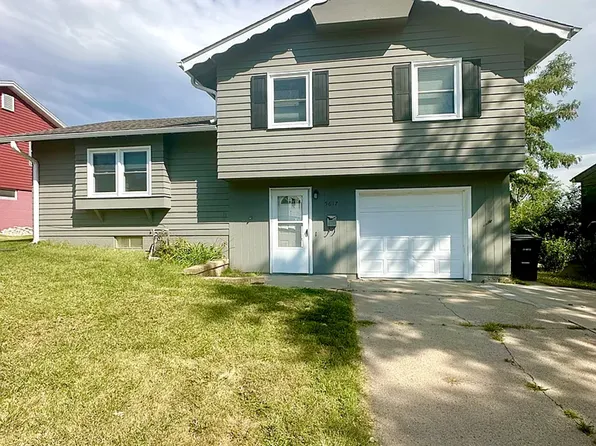 5617 N 69th St, Omaha, NE 68104