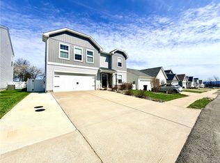 1017 Colonial Dr, Uniontown, PA 15401