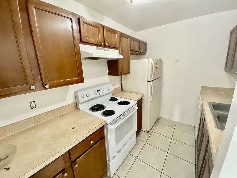 2914 NW 55th Ave #1D — Photo 10