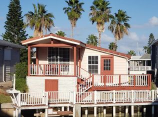 806 E Oyster Dr, Port Isabel, TX 78578