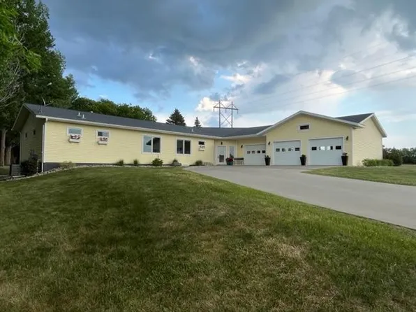 2010 Tower View Rd, Fergus Falls, MN 56537