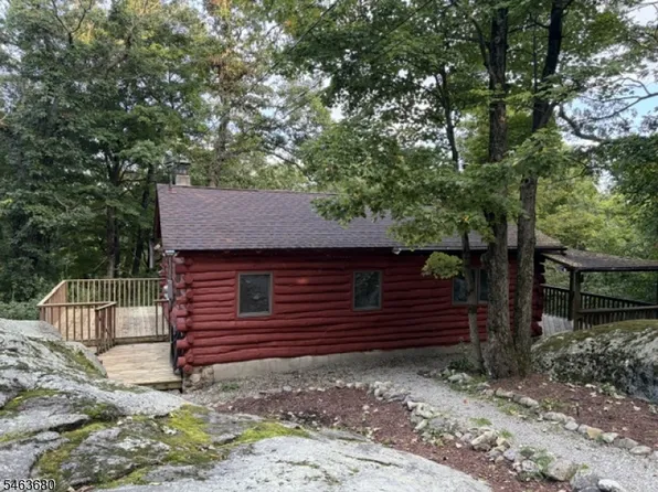 68 Mountain Spring Rd, West Milford Twp., NJ 07480