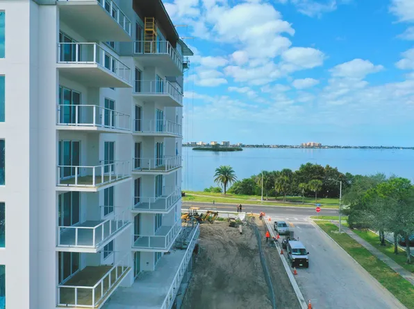 1020 Sunset Point Rd Unit 202, Clearwater, FL 33755