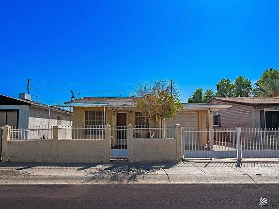 2nd image of 1471 N Cadena Ave