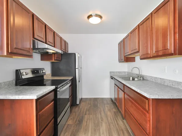 Huntington Club Apartments