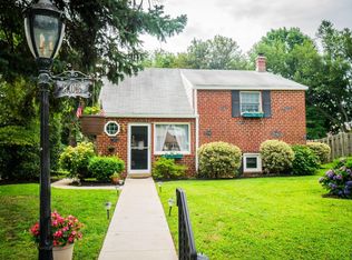 803 Inverness Ln, Philadelphia, PA 19128