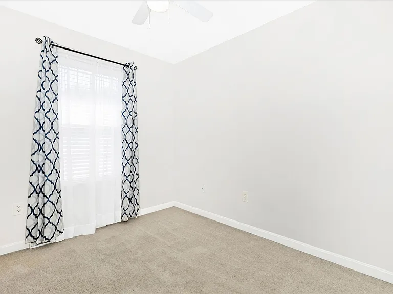 5621 Queen Anne Ct — Photo 28