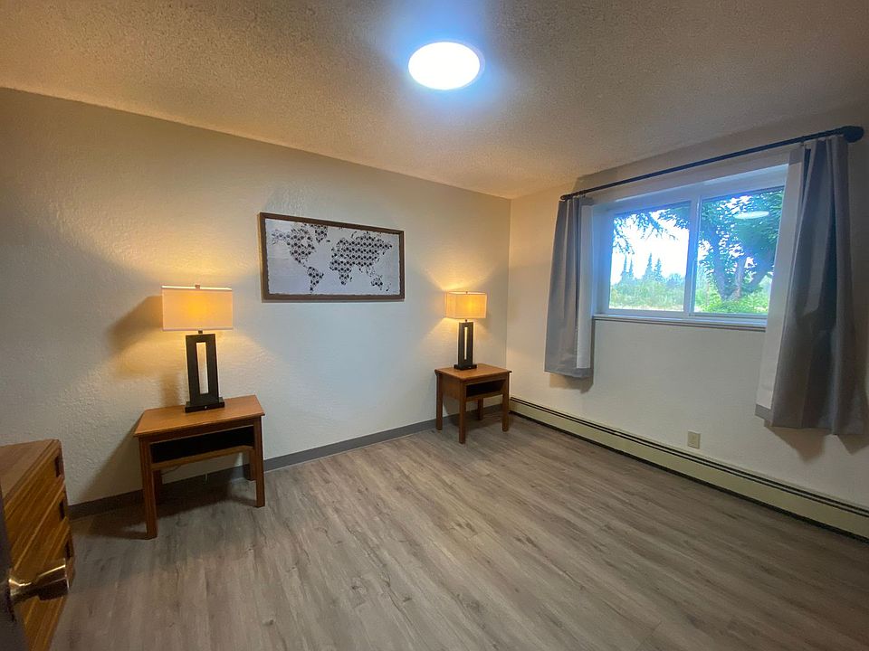 Walkada 4th Pod 1657 2nd Ave Fairbanks AK Zillow