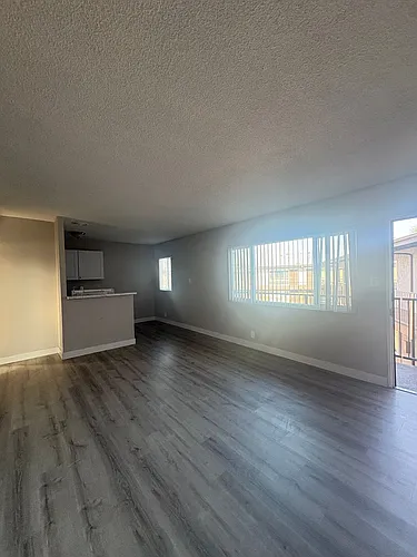 Marine Bay Apartments Photo 1