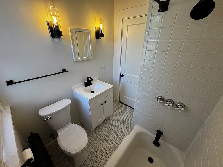 2975 Belrose Ave #1 — Photo 13