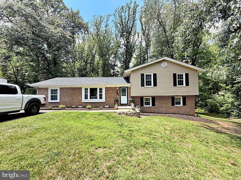 1st image of 10372 Andrea Ln