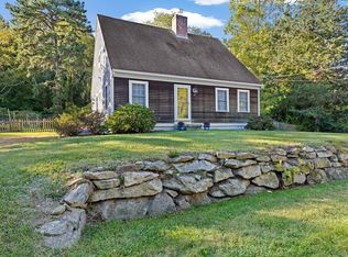 18 Atwood St, Kingston, MA 02364