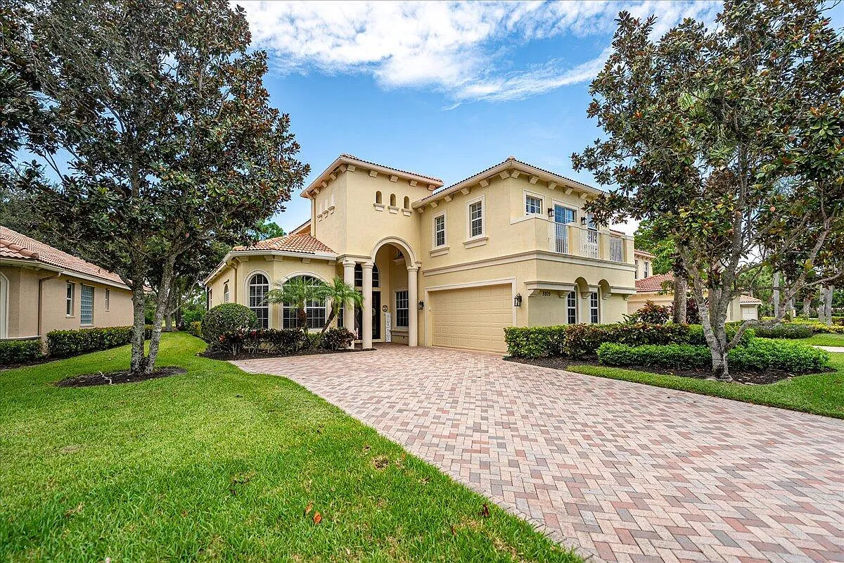 4 bed, 3.5 bath, 3256 sqft, $7,000 — Photo 4