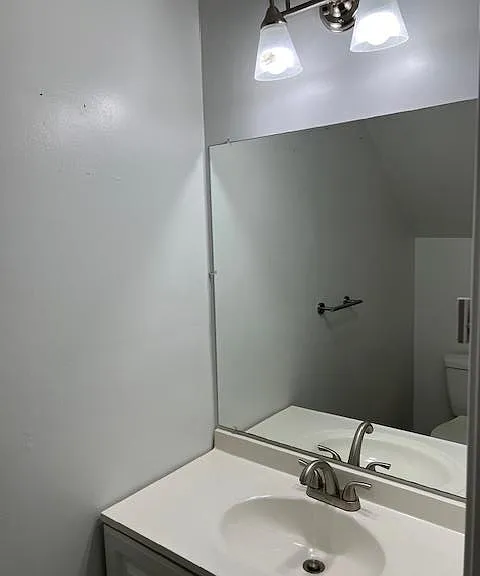 948 Allendale Dr — Photo 6