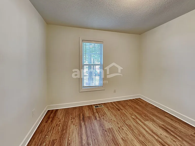 803 Delray Ln — Photo 11