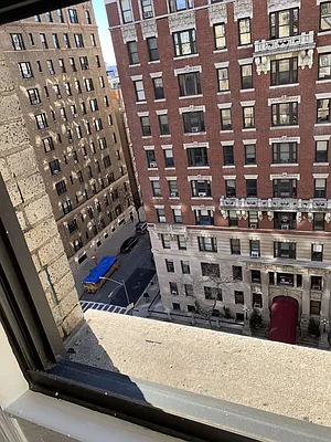 Rented by Roger Benayoun, LREB | media 6