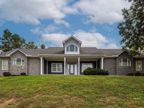 1 Pinewood Way, Athens, OH 45701