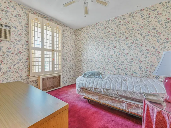 954 81st Street image 12 of 20