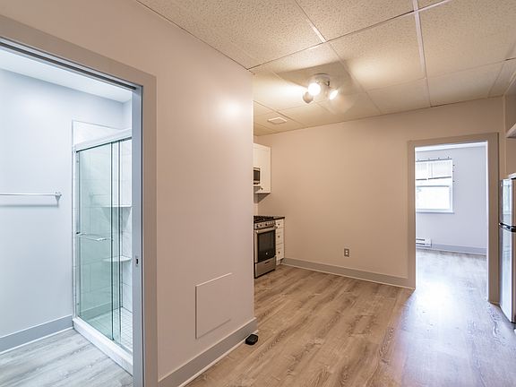 3rd image of 2528 S Broad St #1