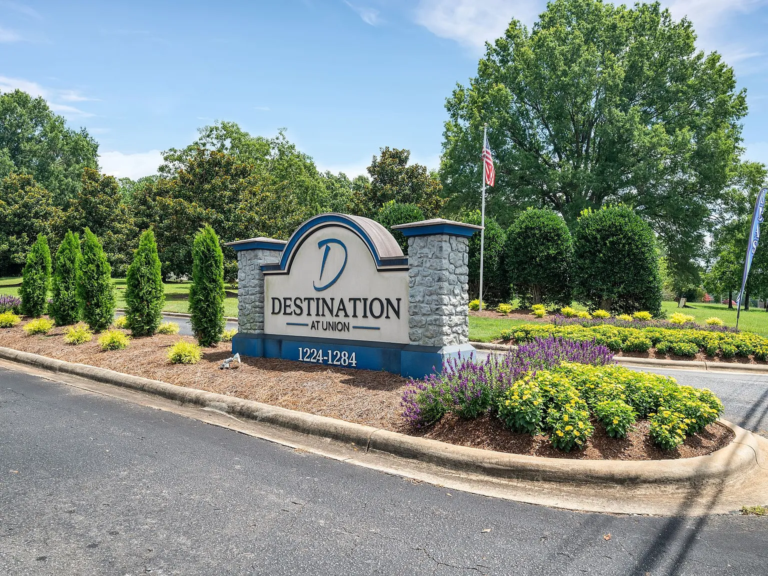 Destination at Union — Photo 3