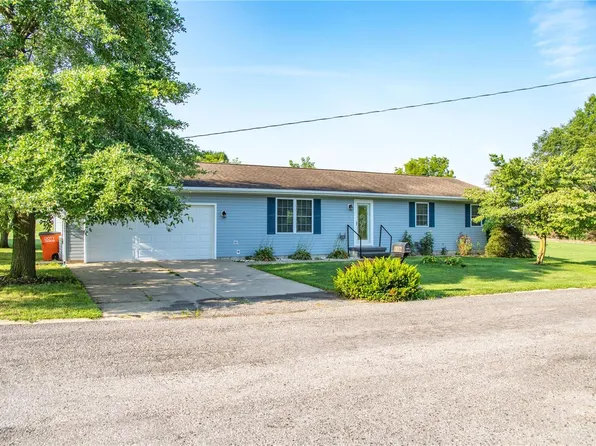 2306 Karen St, Vandalia, IL 62471