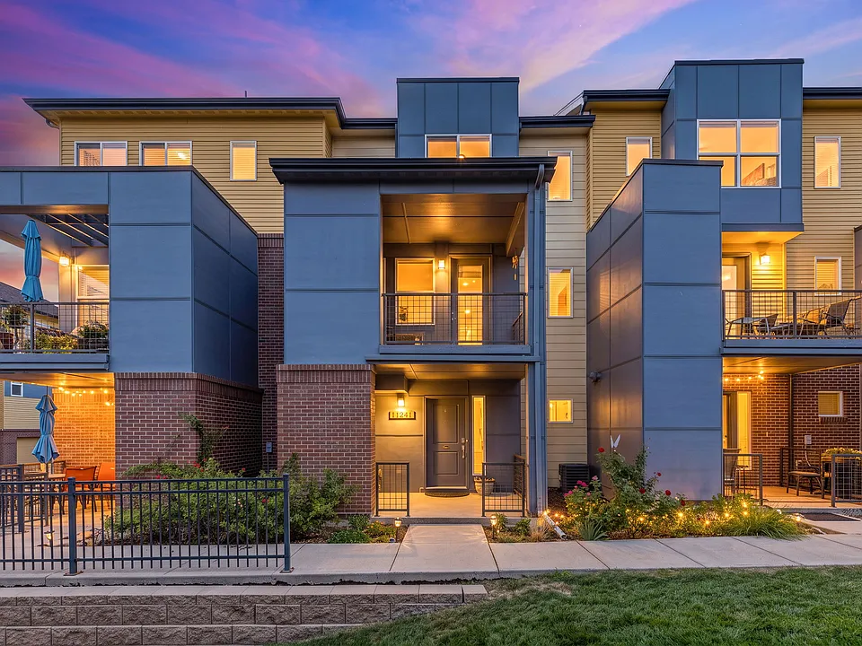 11241 Colony Cir