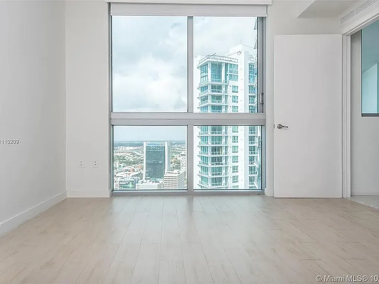 92 SW 3rd St #4006 — Photo 13