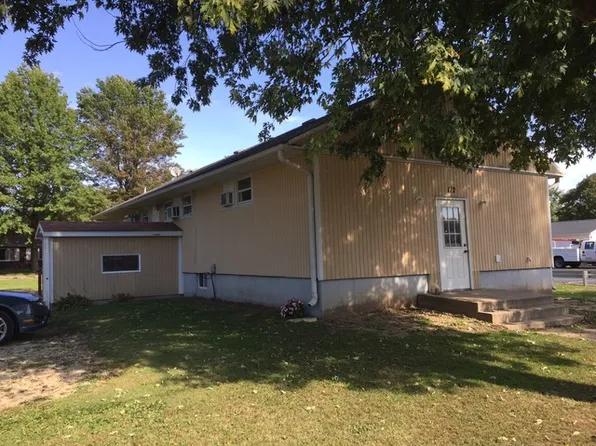 112 W Bassett St, Nelson, IL 61021