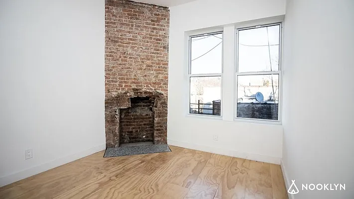 Rented by Nooklyn NYC LLC | media 31