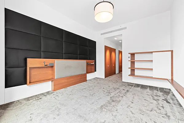 Rented by Douglas Elliman | media 23