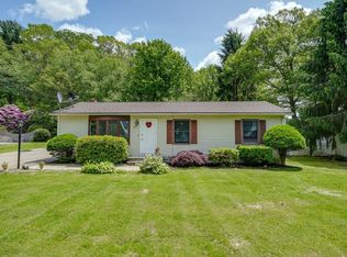 27 Wheelock Rd, Shrewsbury, MA 01545
