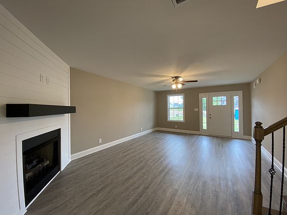 3rd image of 165 Glenstone Lot 165