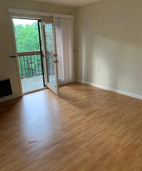 4975 Washington St #412 — Photo 8