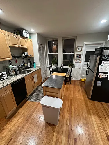 224 Hanover St Photo 1